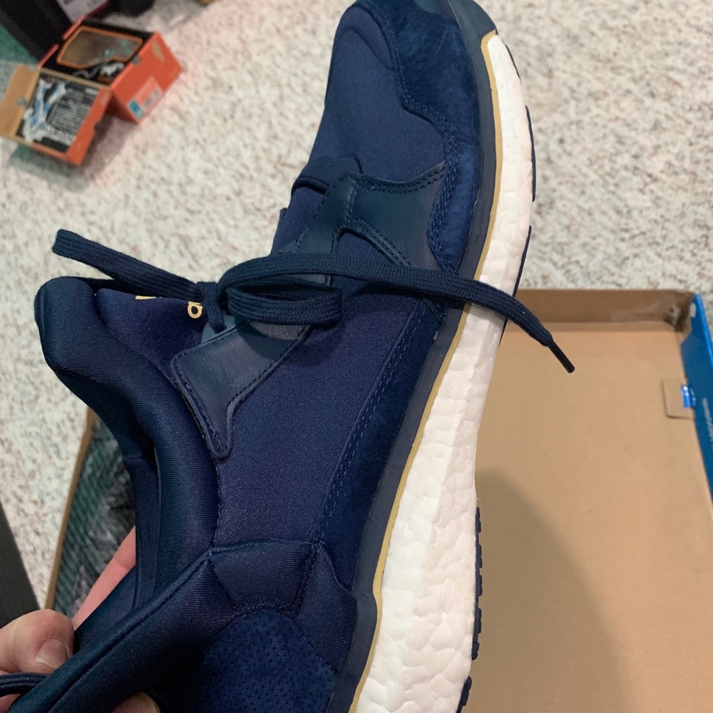 Adidas boost sz 13 - Picture 4 of 7